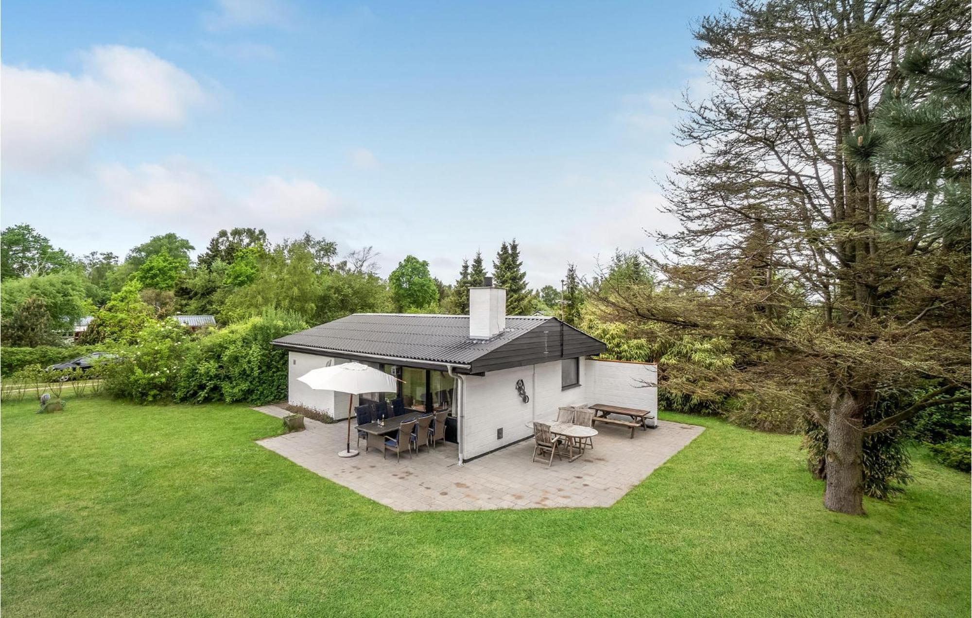 Amazing Home In Kalundborg With Kitchen מראה חיצוני תמונה